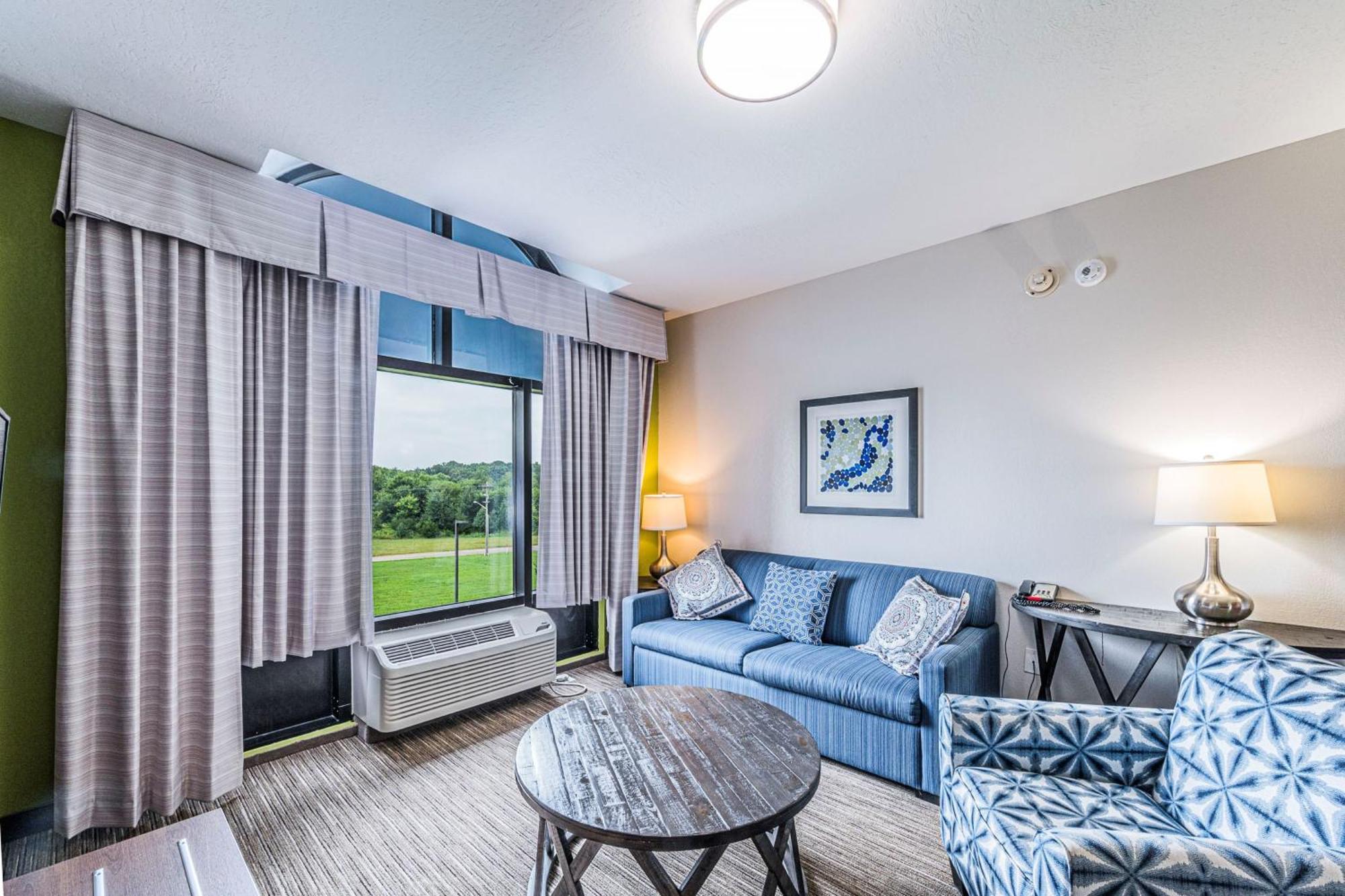 Holiday Inn Express Hotel & Suites Franklin By Ihg Екстер'єр фото